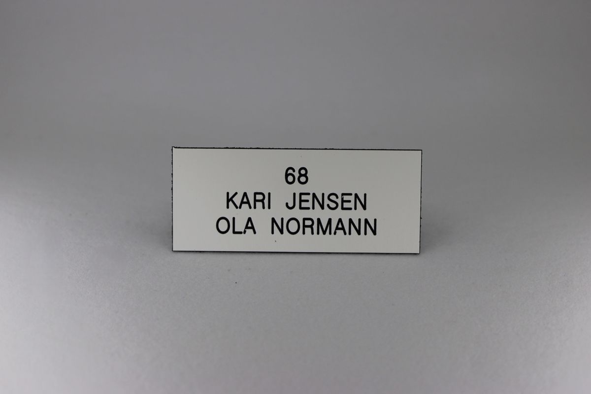 Std postkasseskilt Sandberg GT (Gml mod.), hvit plate med svart 