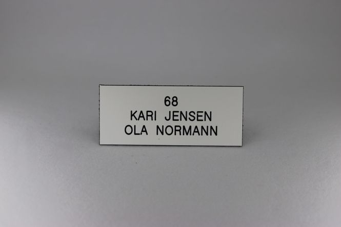 Hovedbilde Postkasseskilt Sandbergkassen standard GT (Gml mod.), hvit plate med svart 