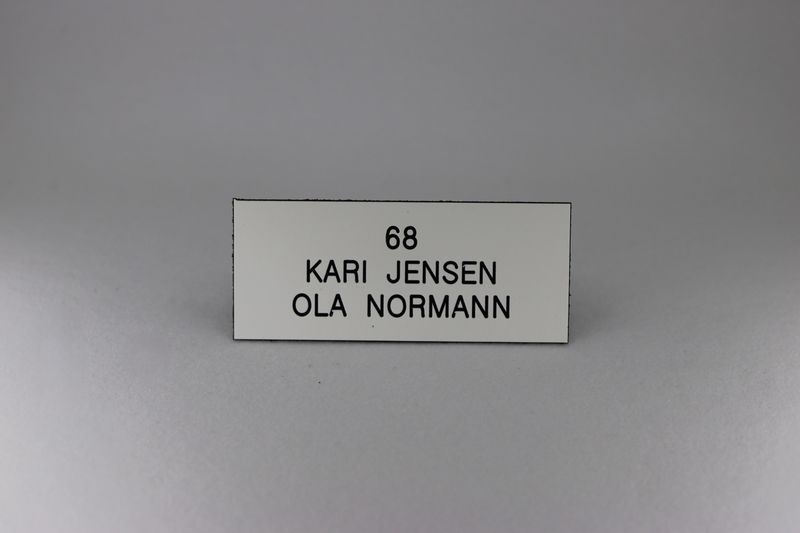 Postkasseskilt Sandbergkassen standard GT (Gml mod.), hvit plate med svart 